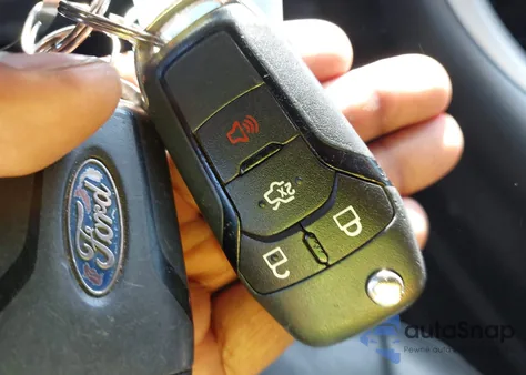 2013 Ford Fusion Se z USA, uszkodzony, nr VIN 3FA6P0HR7DR319044